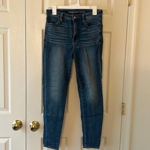✨2/$30 American Eagle Jeans Super Hi-Rise Jeggings